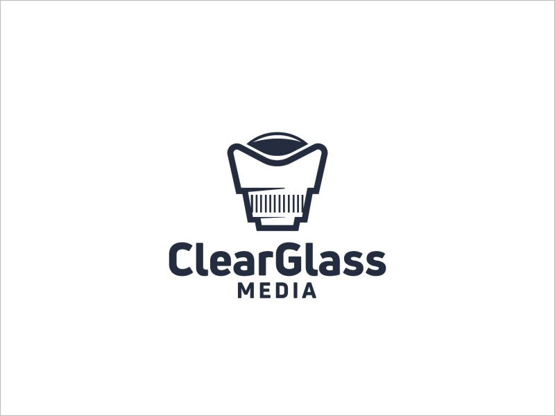 Clear Glass Media LOGO设计