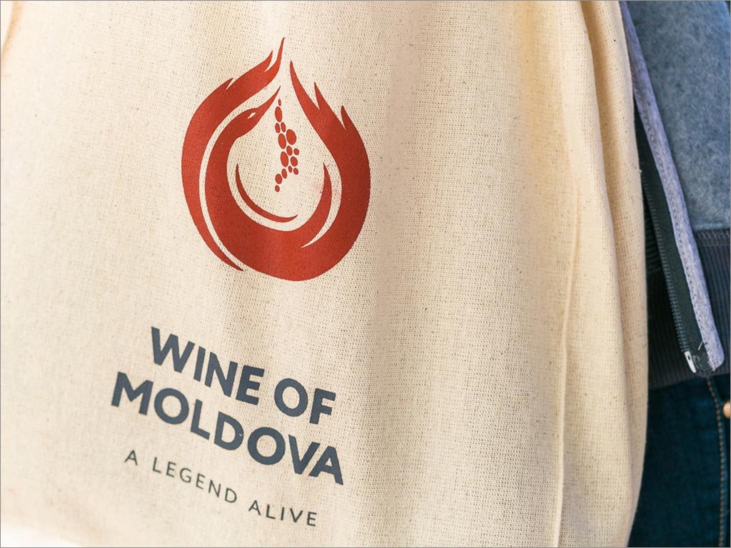 摩尔多瓦葡萄酒品牌形象设计之布袋设计