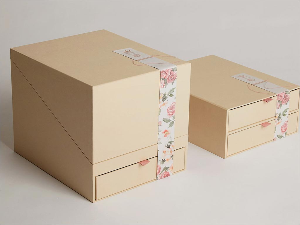 特别版Adidas鞋盒包装设计