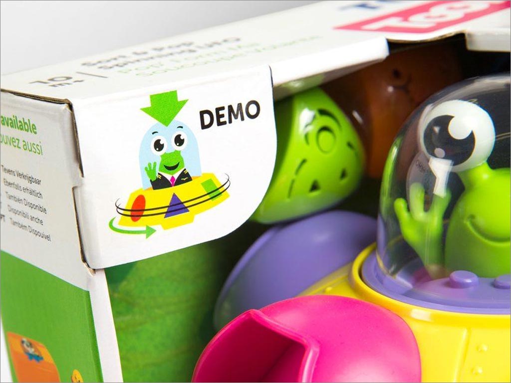 英国TOMY婴幼儿童玩具包装设计之局部特写