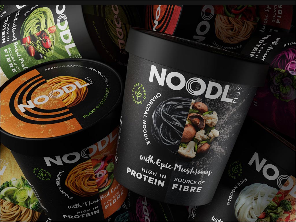 移动互联网社交媒体时代的Noodl Plus方便面包装设计之实物照片