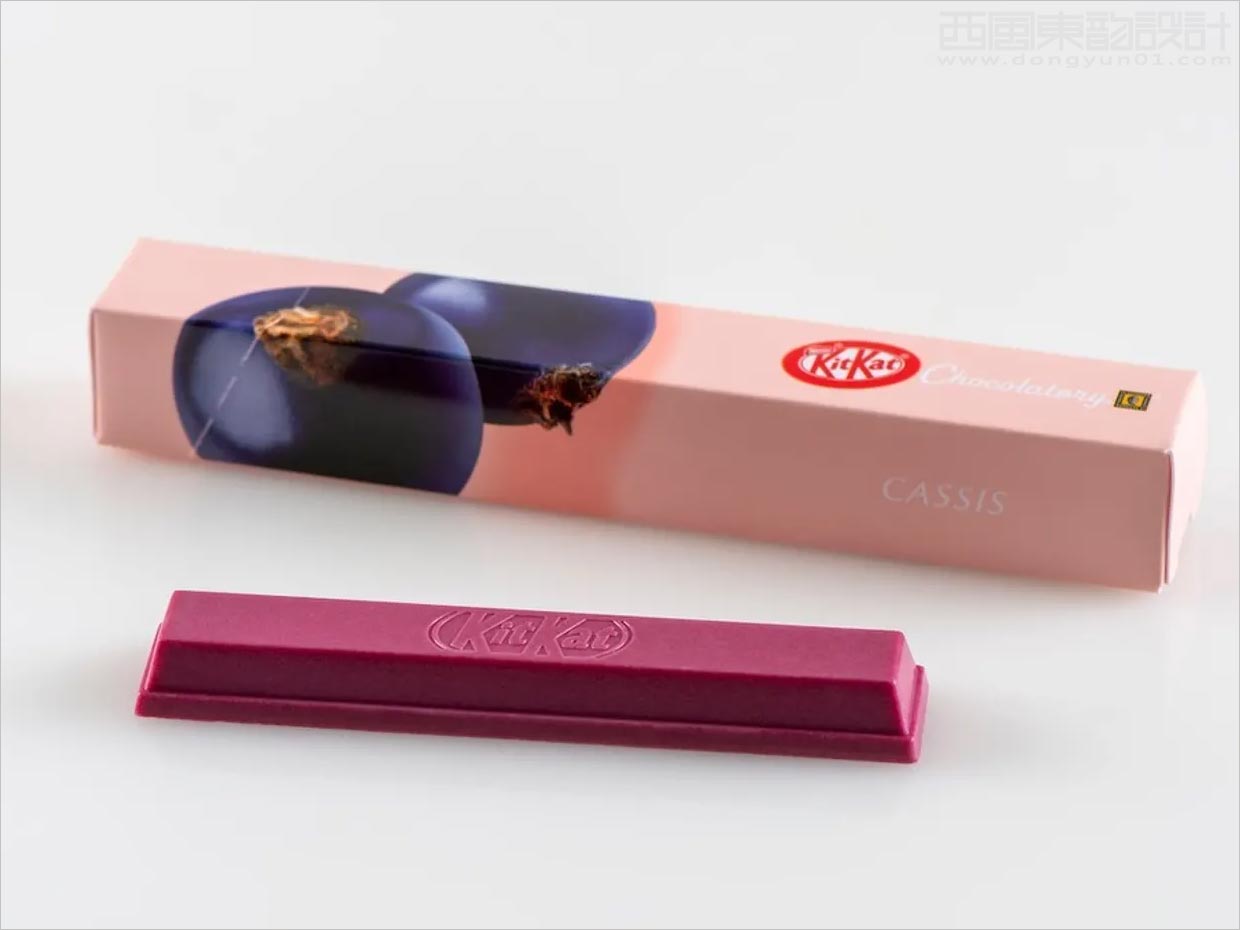 雀巢旗下Kit Kat蓝莓味口香糖包装设计
