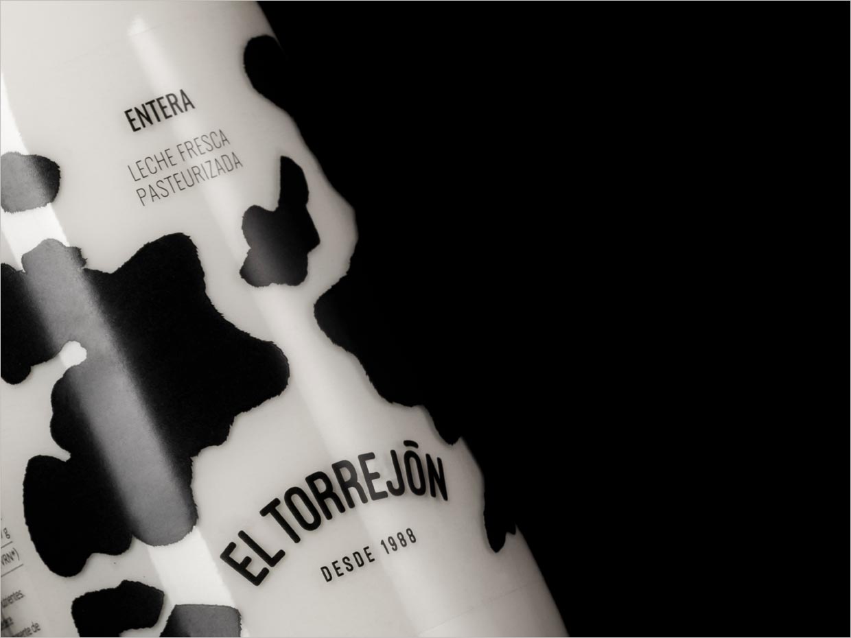 西班牙ElTorrejon鲜牛奶包装设计之局部细节展示