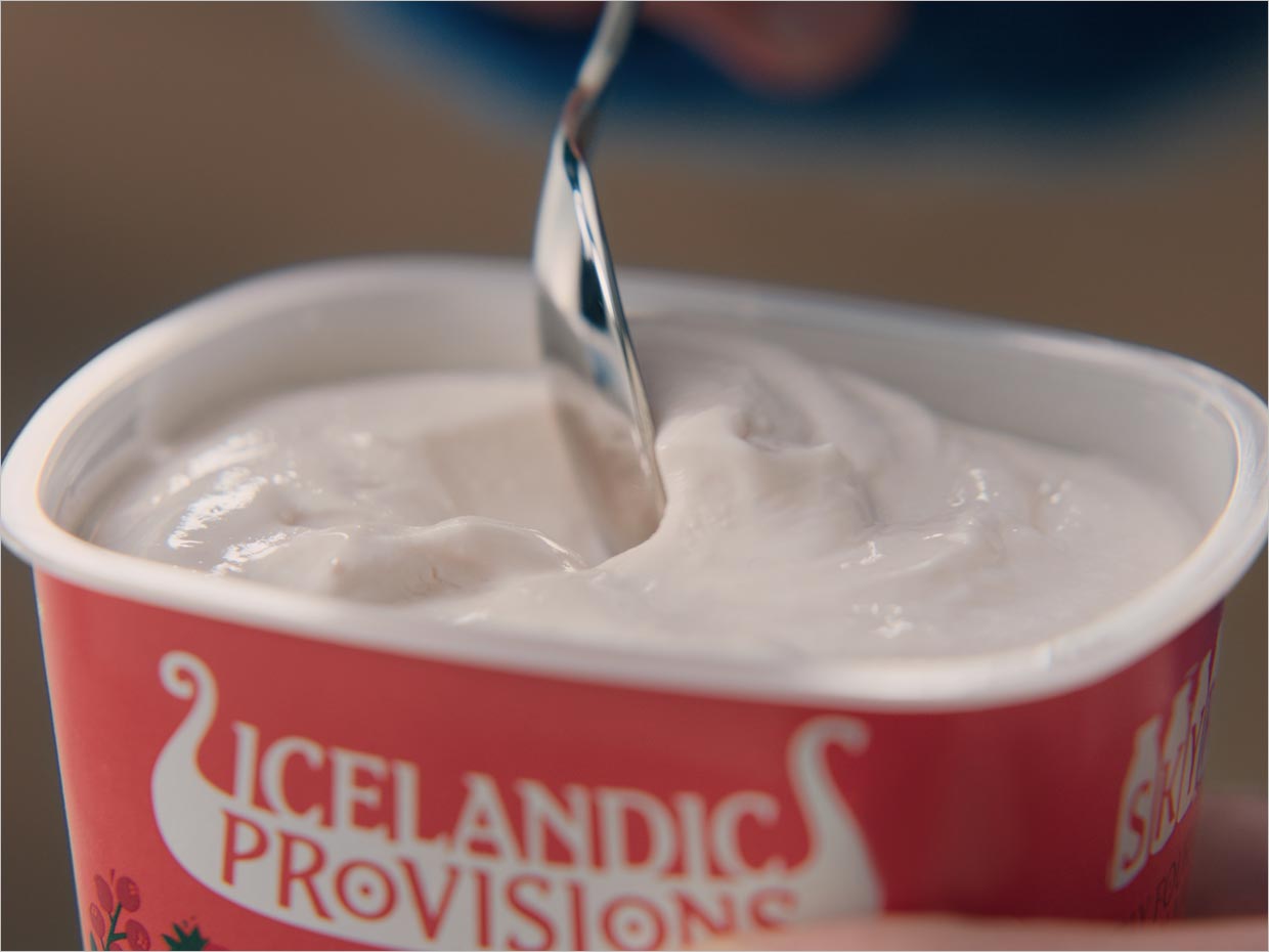冰岛Icelandic Provisions奶油酸奶包装设计之实物照片